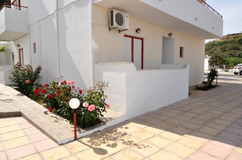 Otel Popi 2*